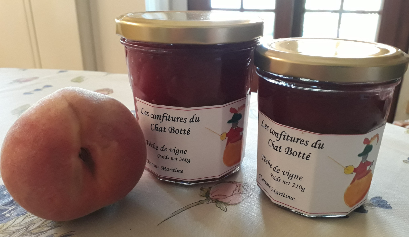 les confitures du Chat Botté - confiture pêche de vigne